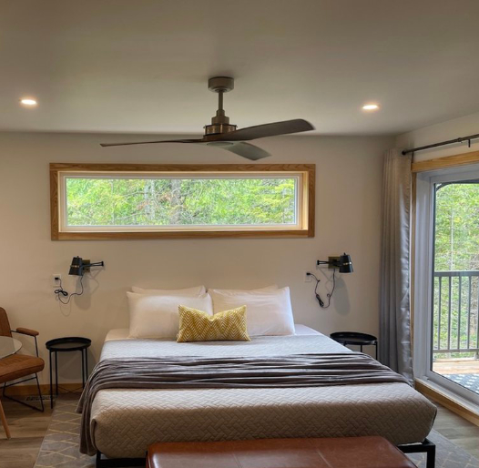 Stone Cove LuxuryWaterfront B & B